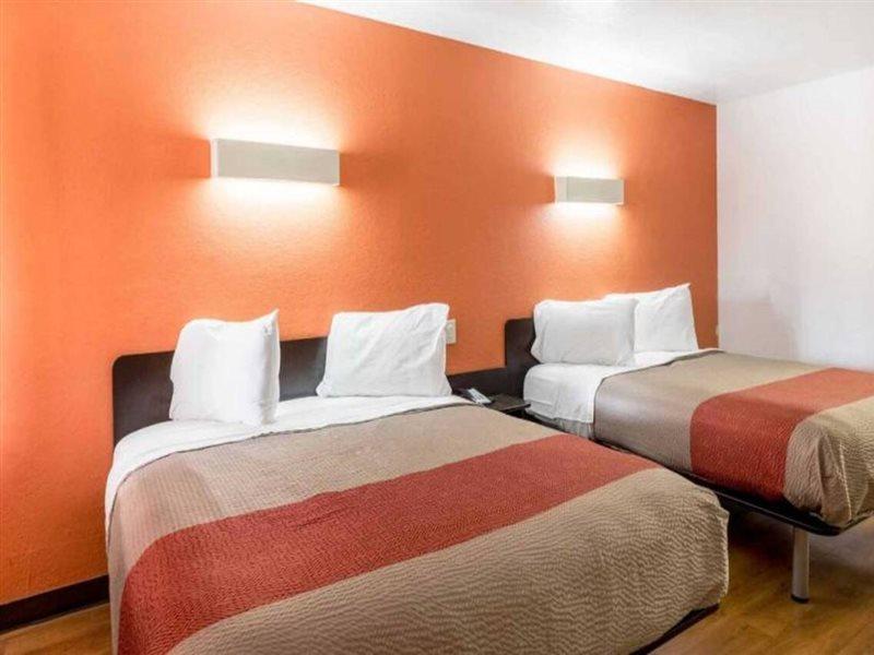 Motel 6 Seguin Tx Екстериор снимка