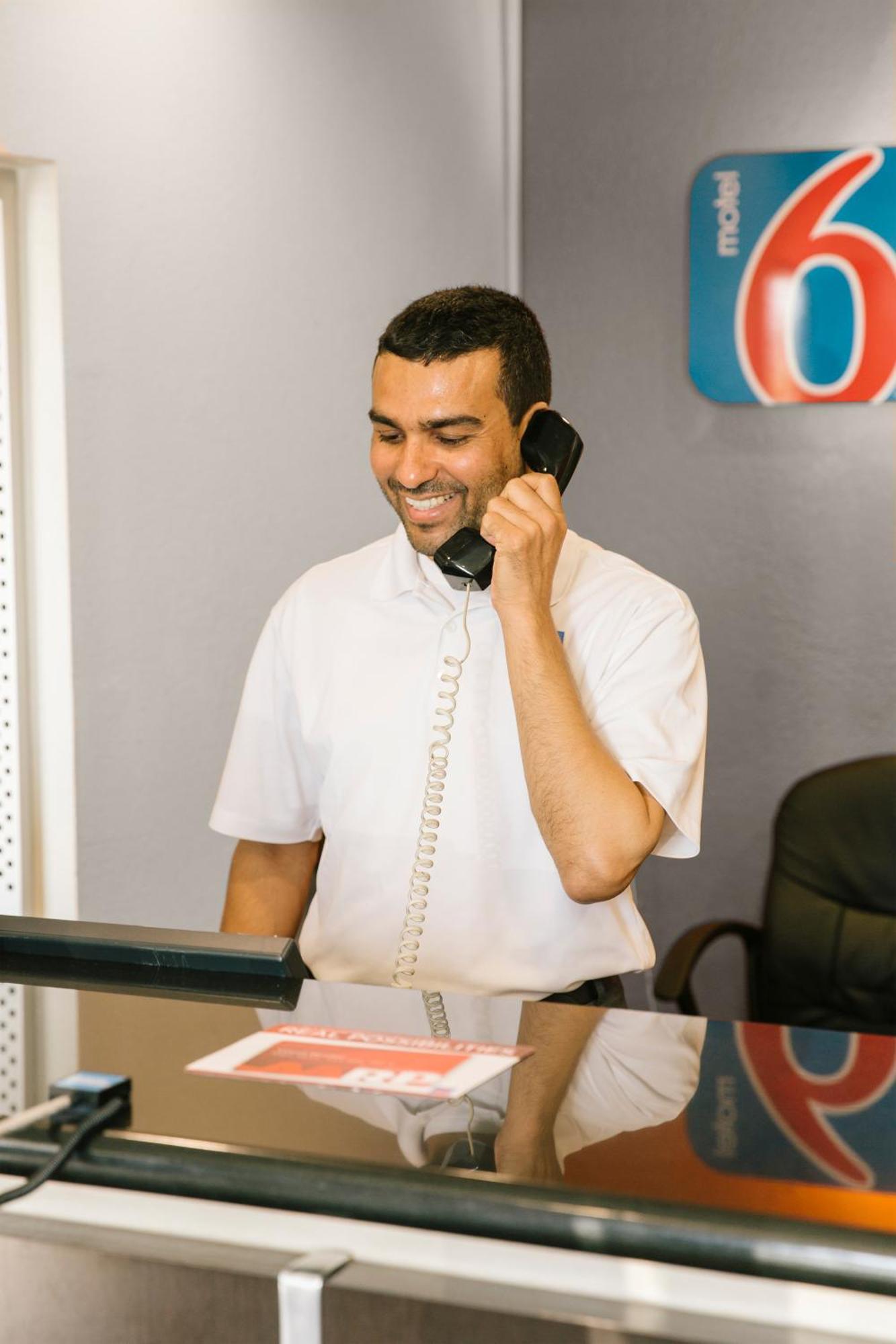 Motel 6 Seguin Tx Екстериор снимка