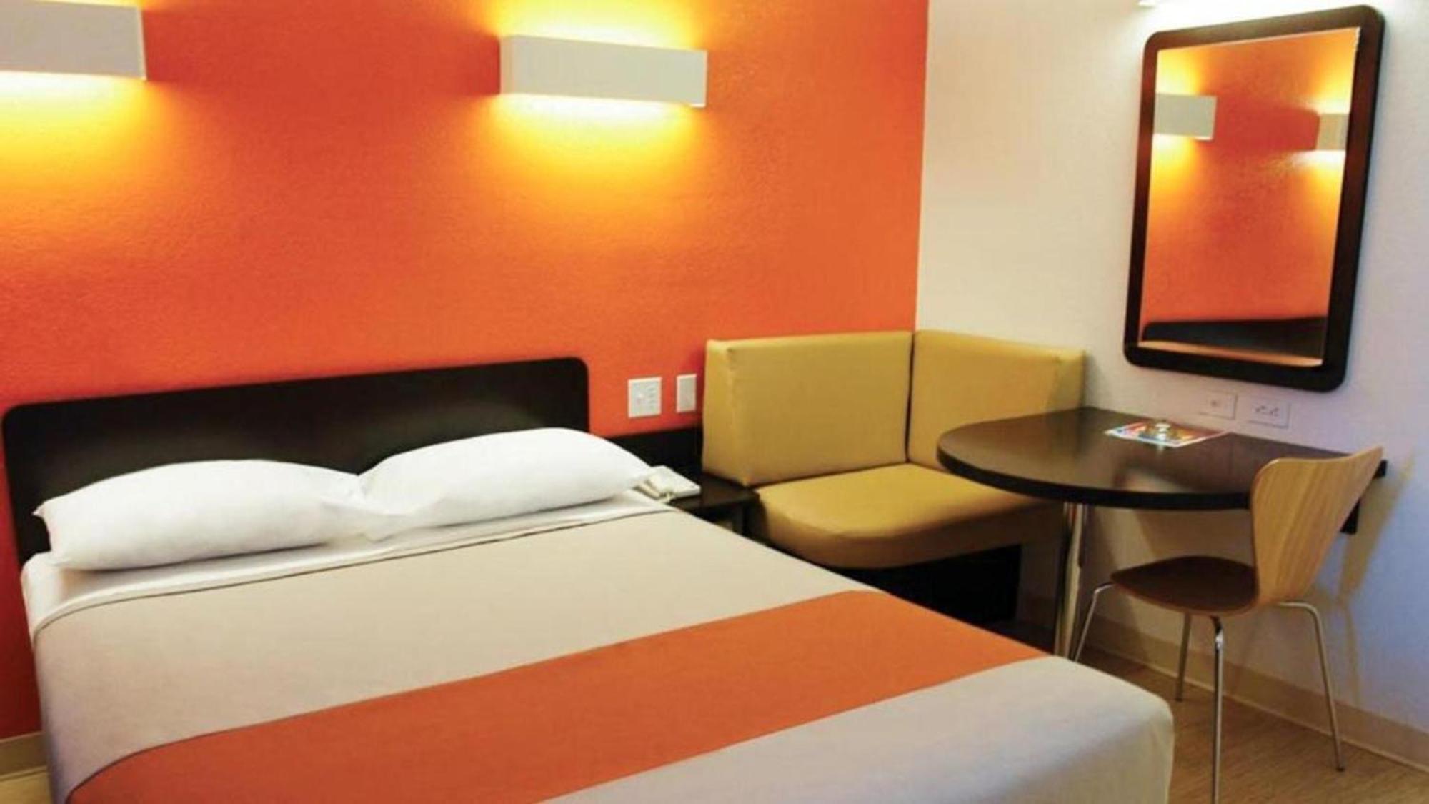 Motel 6 Seguin Tx Екстериор снимка