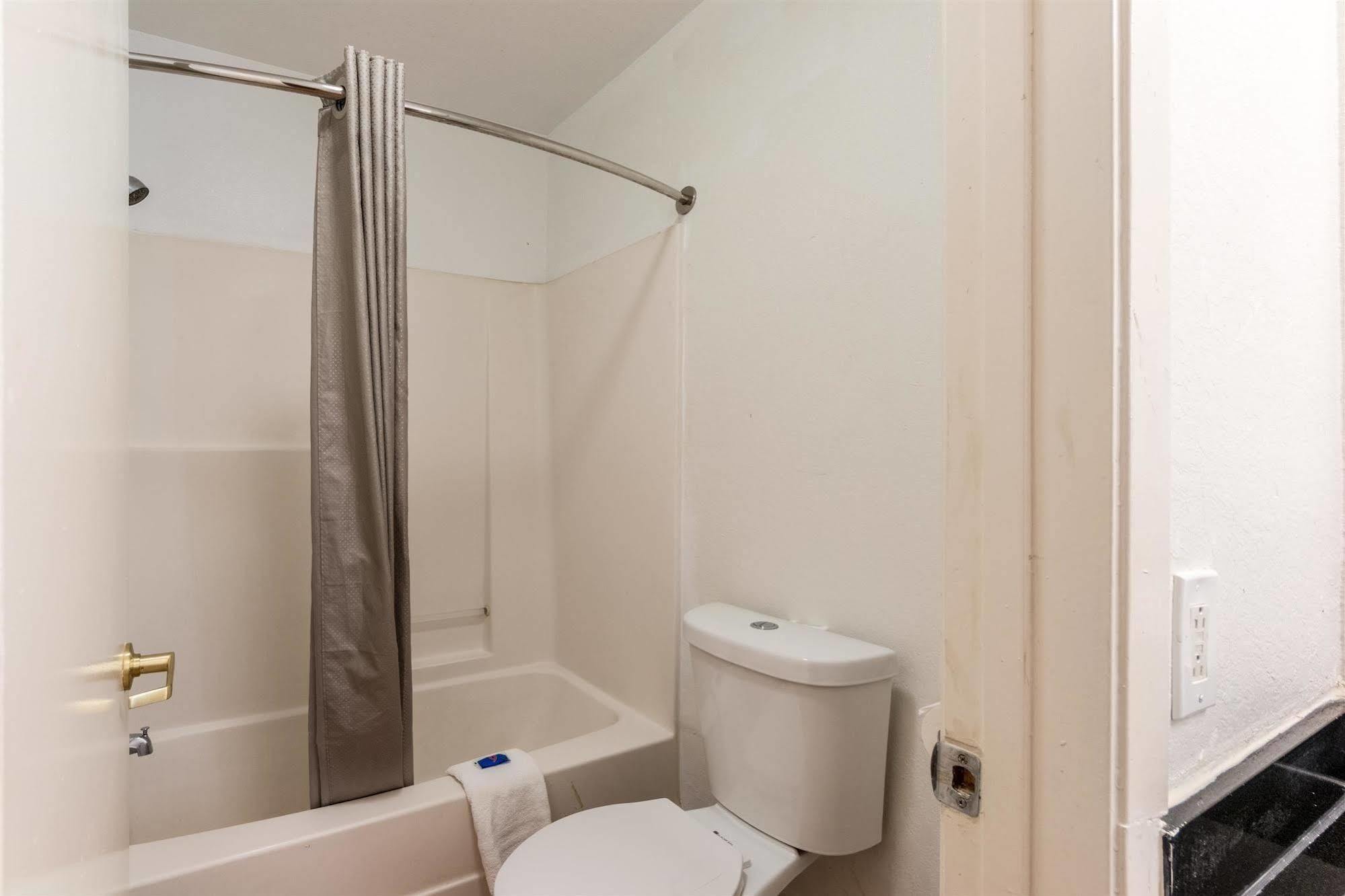 Motel 6 Seguin Tx Екстериор снимка